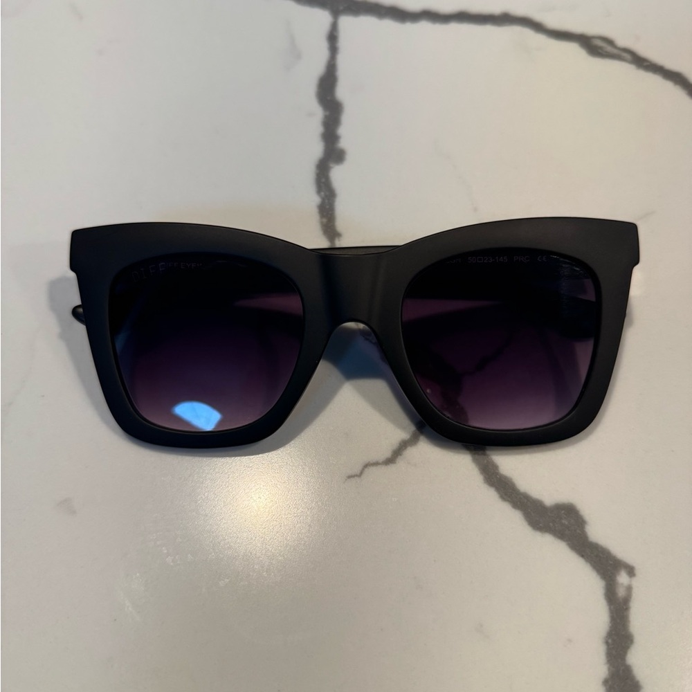 Diff Matte Black Sunglasses